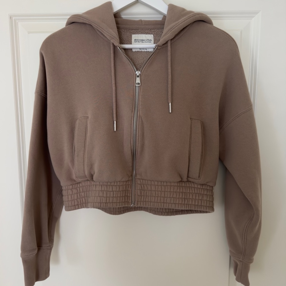 Abercrombie Tan Zip Hoodie 🤎 XS